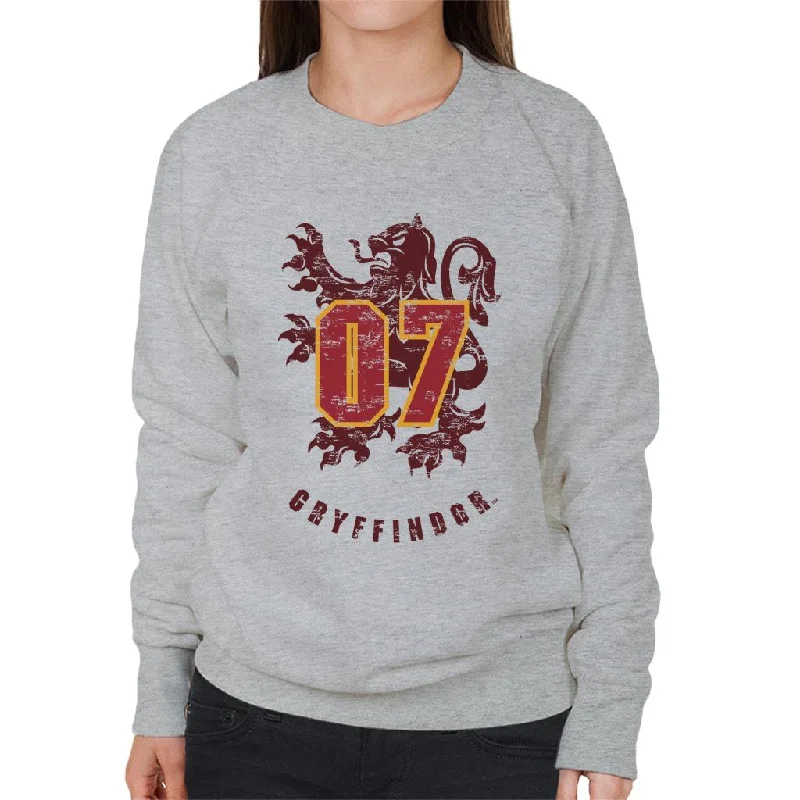 Harry Potter Quidditch Gryffindor 07 Team Badge Women's Sweatshirt Hoodie with Frayed Bohemian Relaxed Harry Potter Quidditch Gryffindor 07 Team Badge Women's Sweatshirt Hoodie with Frayed Bohemian Relaxed